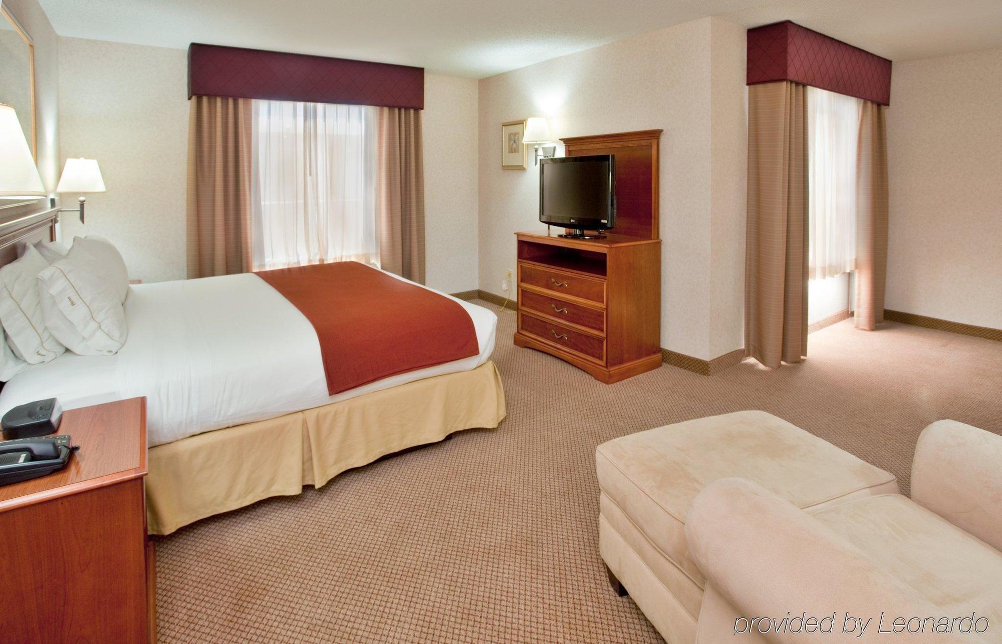 Seasons Inn & Suites Highland חדר תמונה